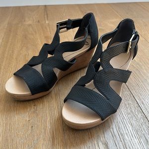 Dr. Scholl’s Bailey Wedge Sandal